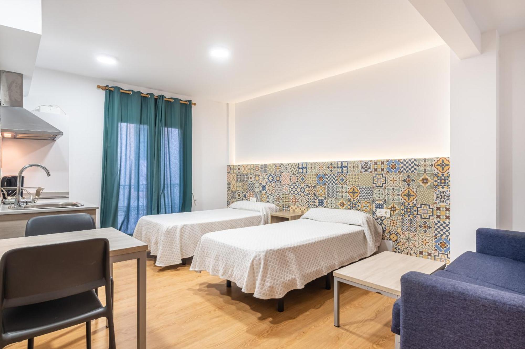 Apartamentos El Castell Benidorm Old-Town エクステリア 写真